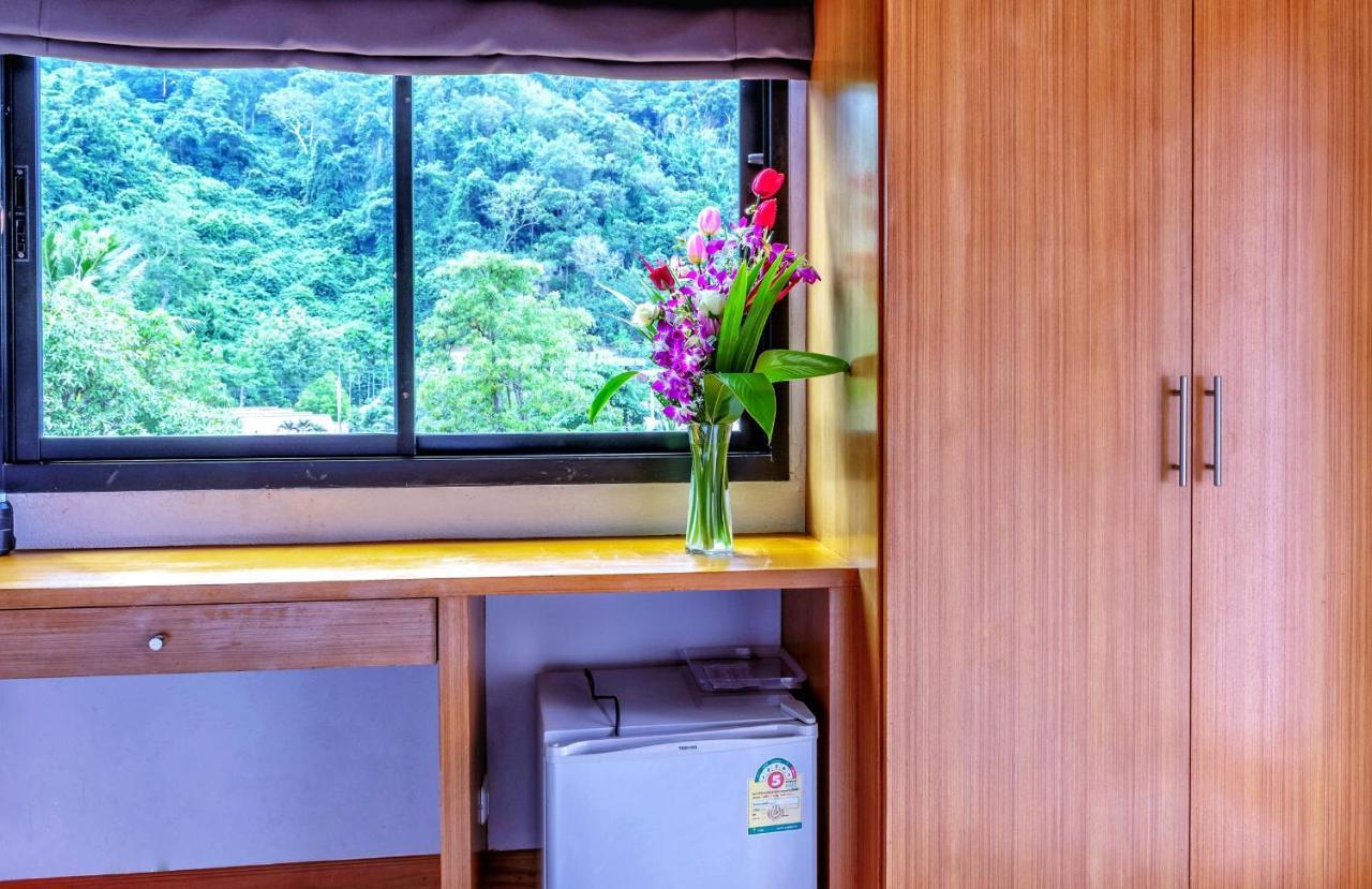 Corsica Guesthouse Bãi biển Kata Ngoại thất bức ảnh