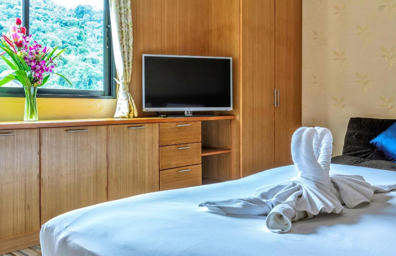 Corsica Guesthouse Bãi biển Kata Ngoại thất bức ảnh