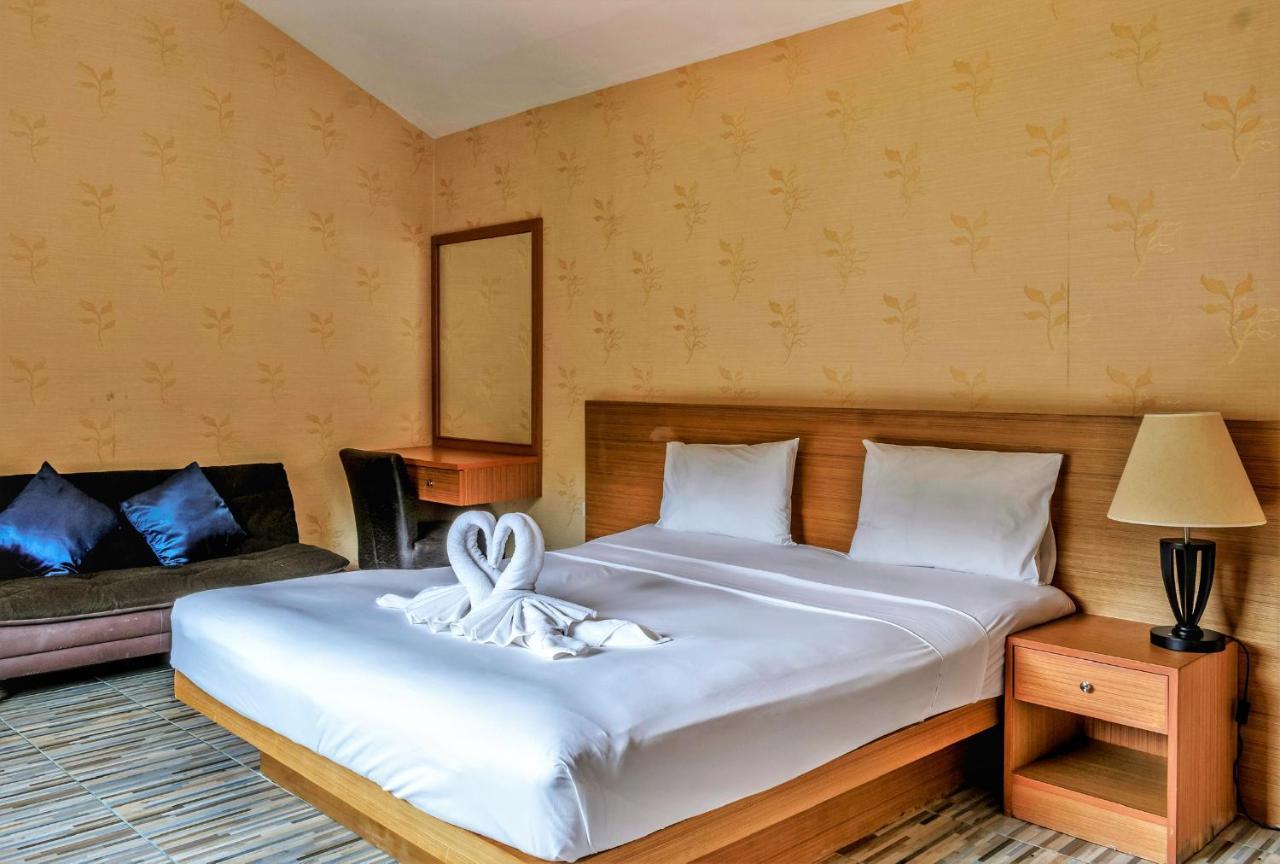 Corsica Guesthouse Bãi biển Kata Ngoại thất bức ảnh