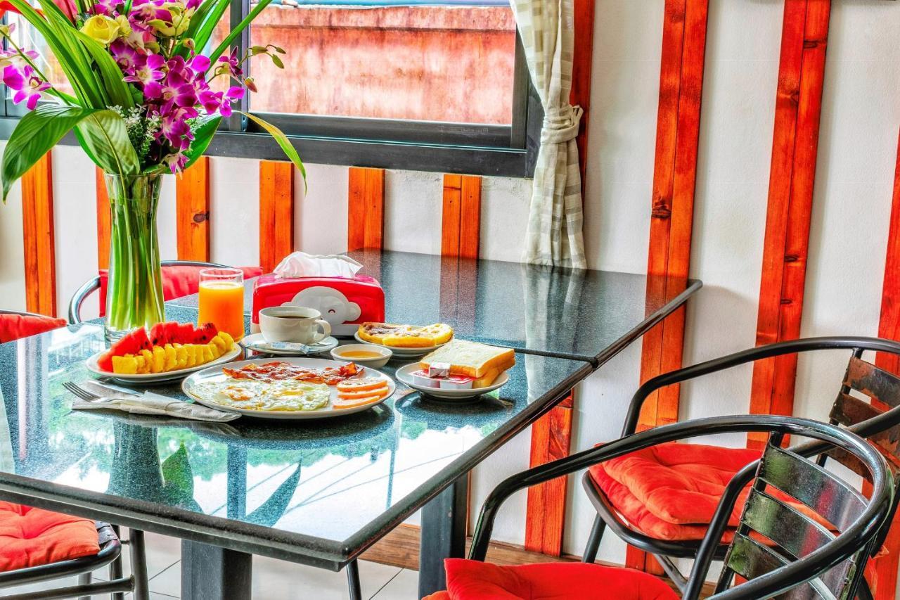 Corsica Guesthouse Bãi biển Kata Ngoại thất bức ảnh